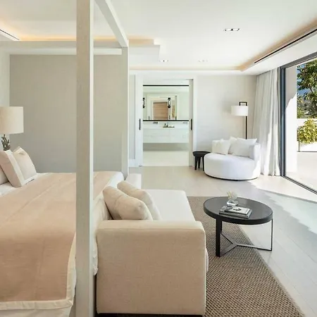 Villa Mercedes - Luxury 5-bedroom In Brisas, *